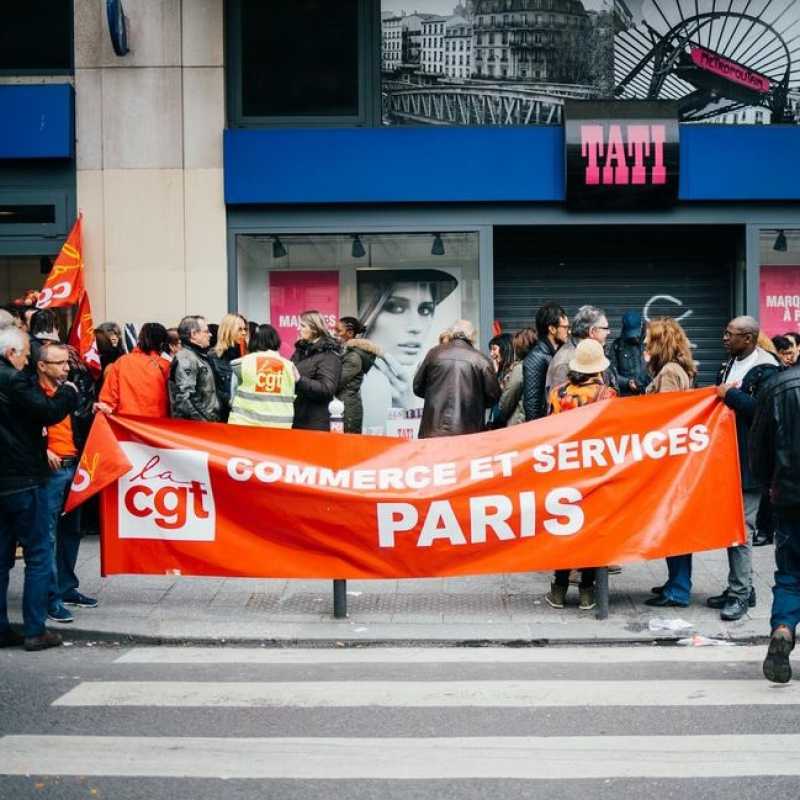 1018941-prodlibe-manifestation-tati-voir-avec-le-service-photo-avant-usage1